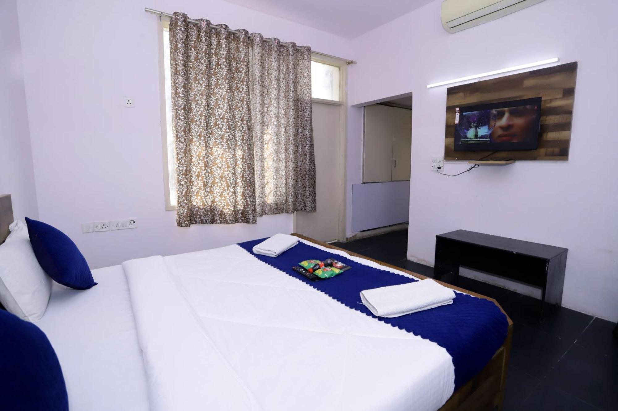Hotel Warm Welcome - Noida Sector 51 Eksteriør billede