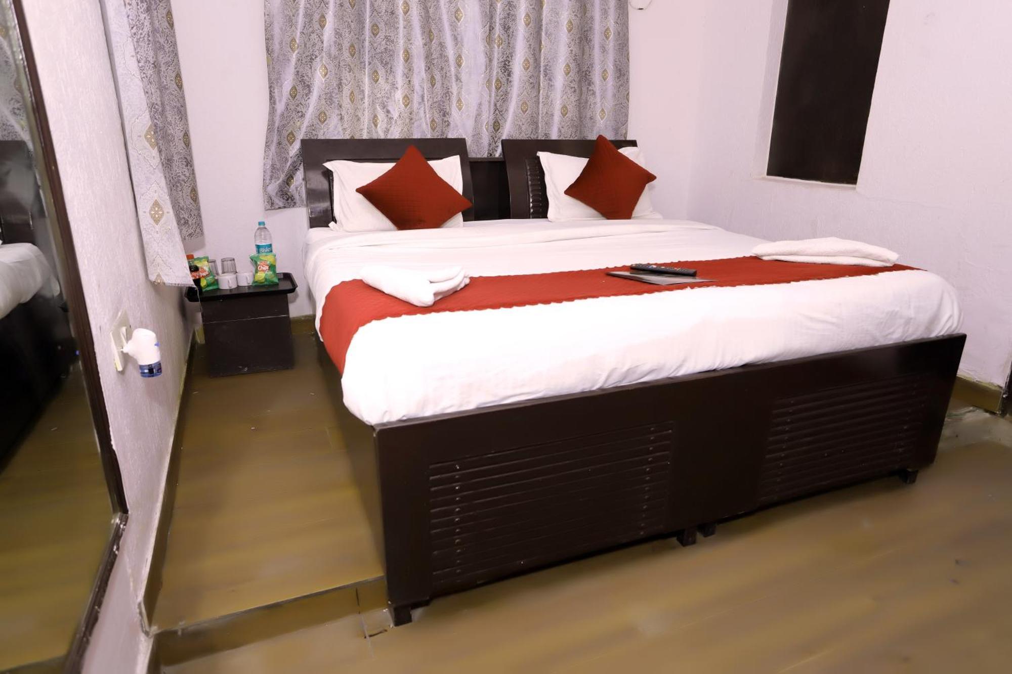 Hotel Warm Welcome - Noida Sector 51 Eksteriør billede