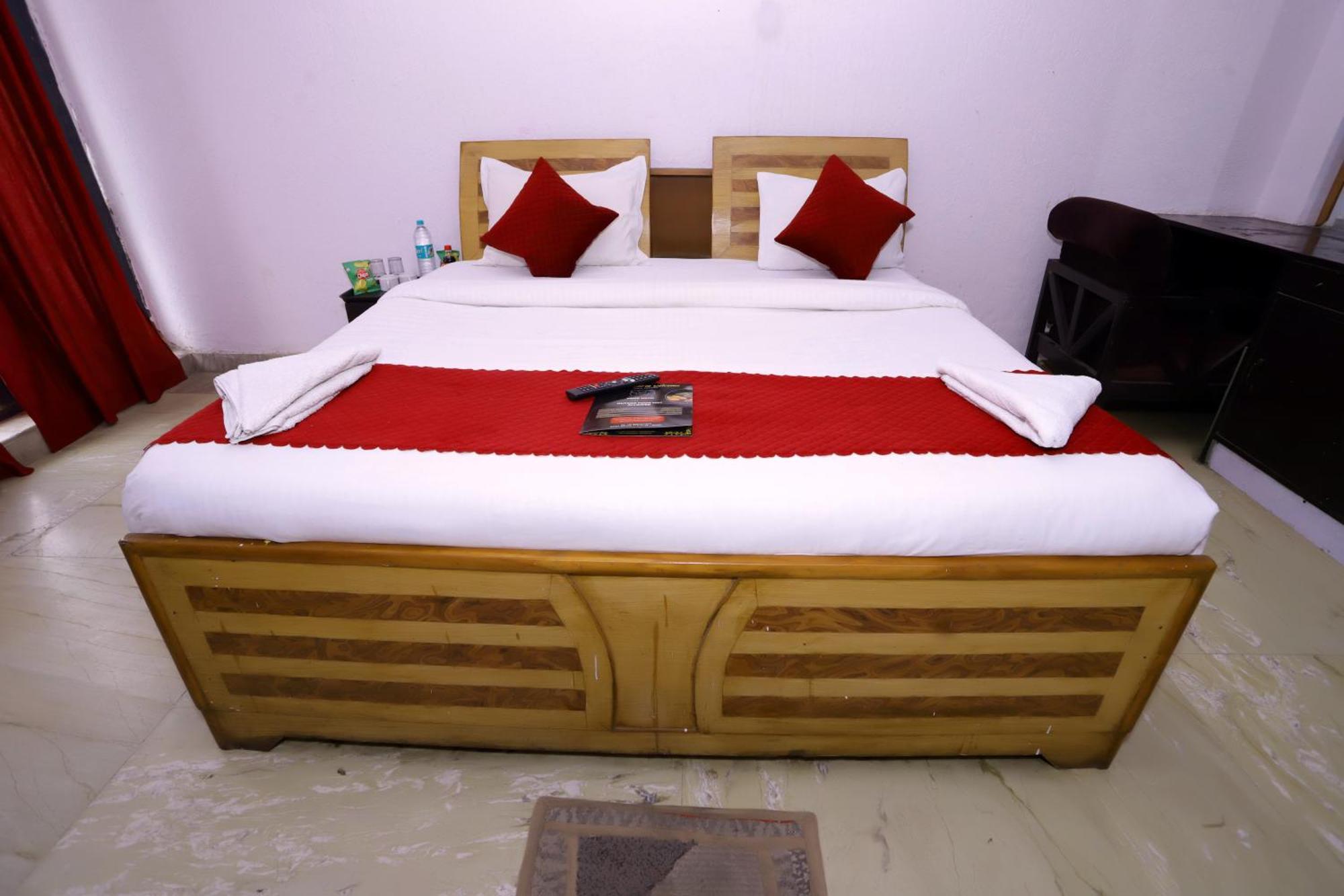 Hotel Warm Welcome - Noida Sector 51 Eksteriør billede